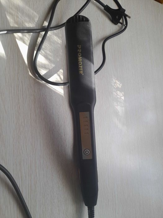 Випрямлювач для волосся