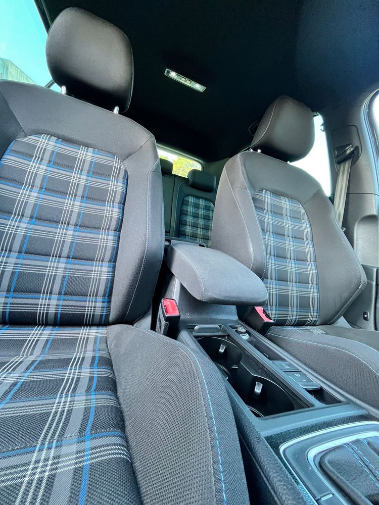 A venda VW golf GTE