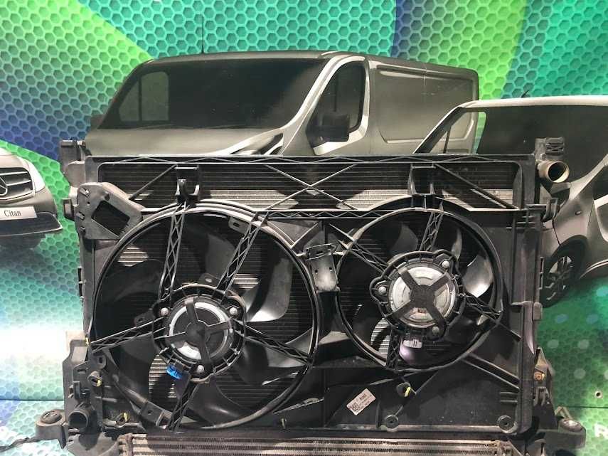 Вентилятор + дифузор Рено Трафик 3 Виваро НВ300 Trafic Vivaro