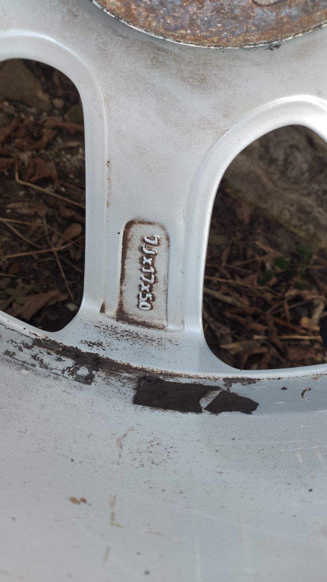 VOLVO диски з гумою