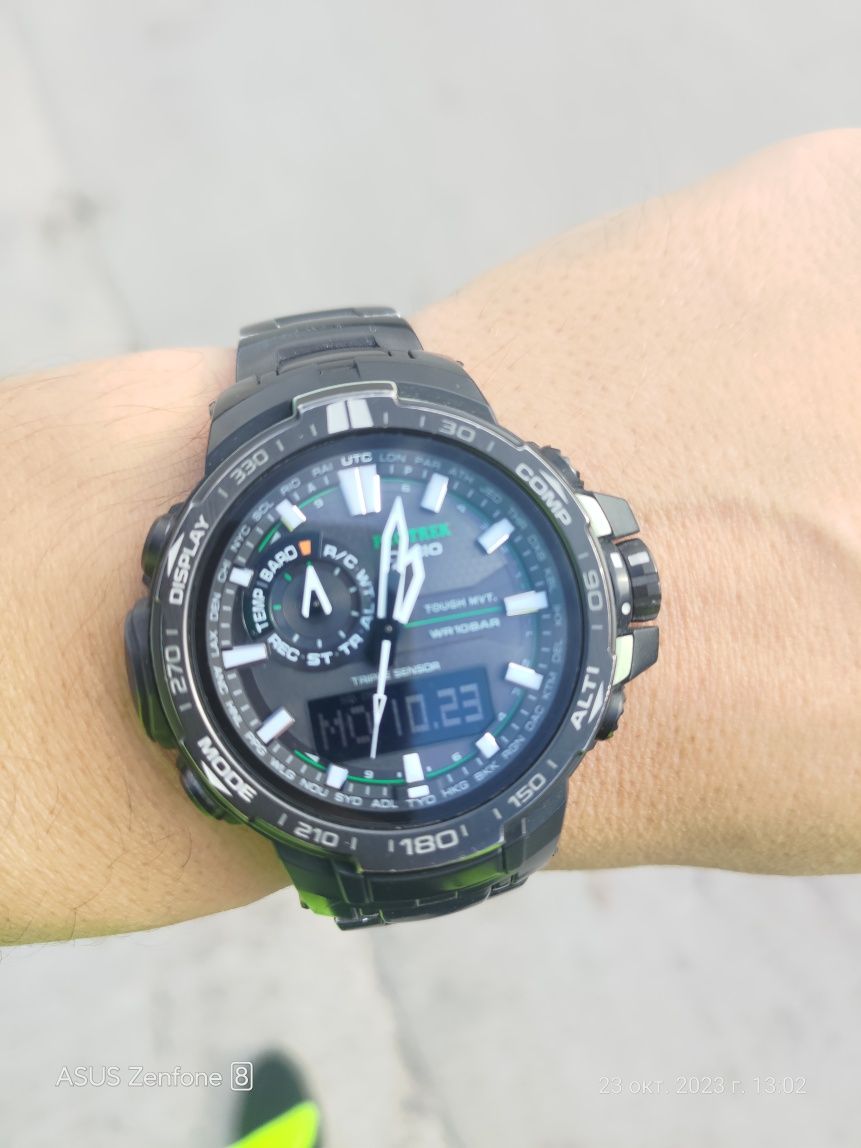 protrek casio prw-6000Y