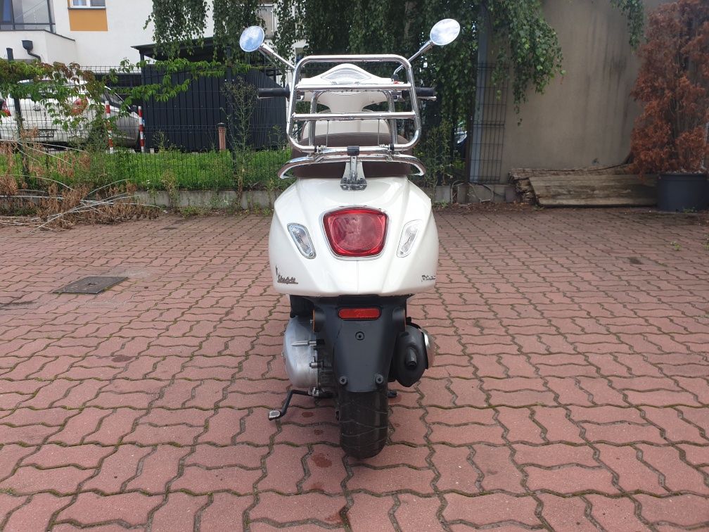 Vespa primavera 125