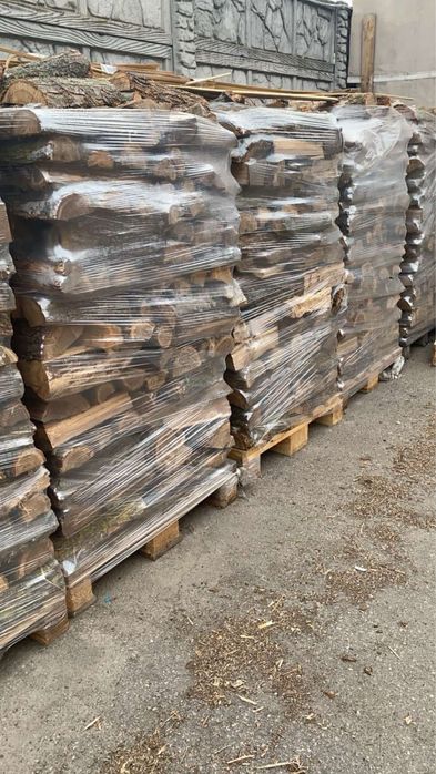 Продам Дрова колотые или уложение на поддоне