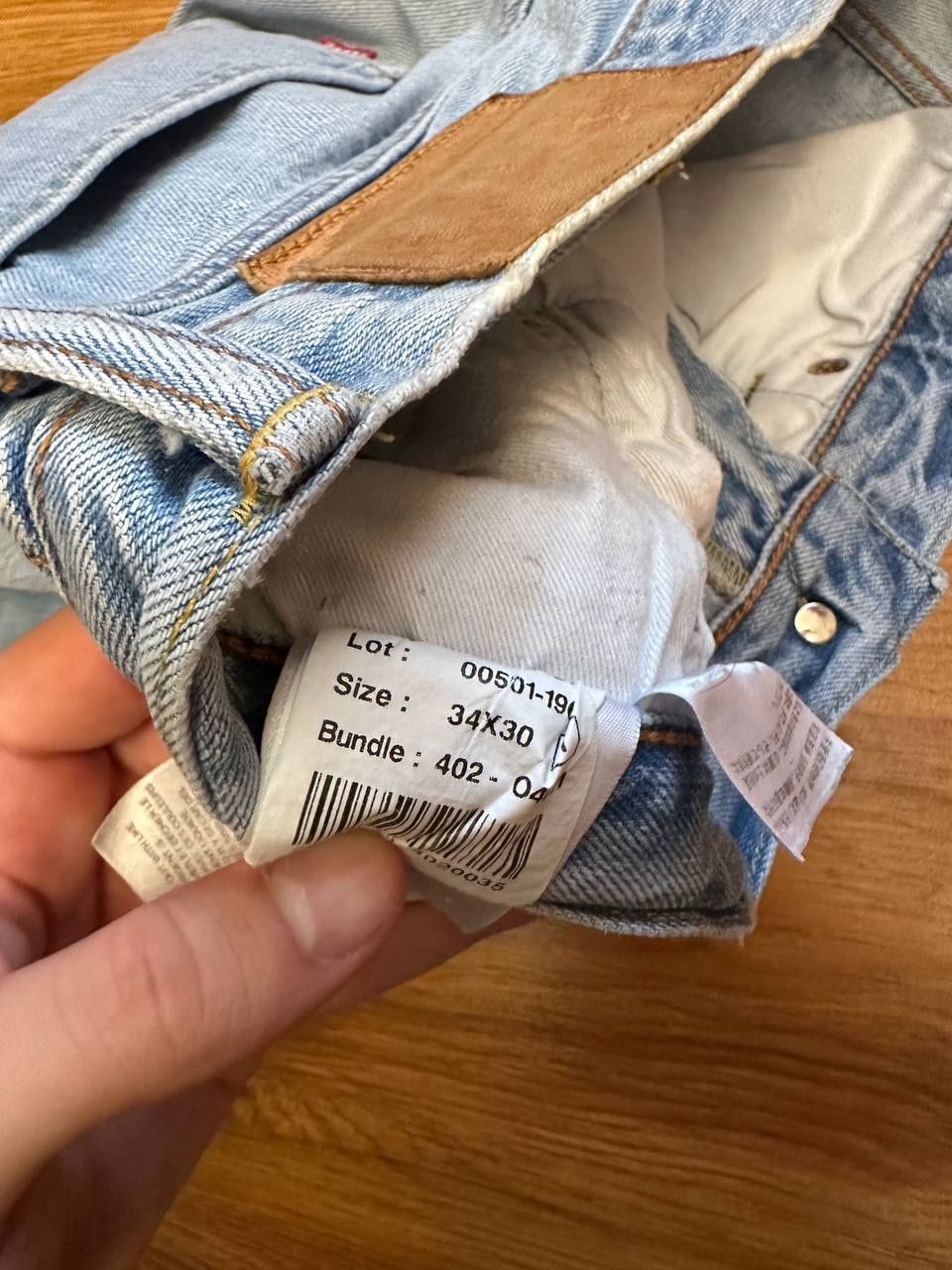 Чоловічі світлі джинси levi's