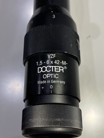 Luneta Docter 1,5-6x42-M-montaz Blaser