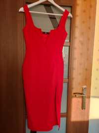 Czerwona elegancka sukienka z rozcięciem Missguided S 36