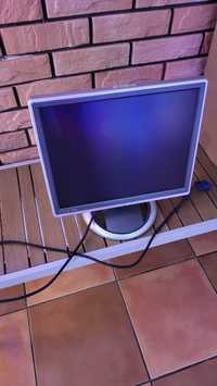 Monitor LCD super stan.