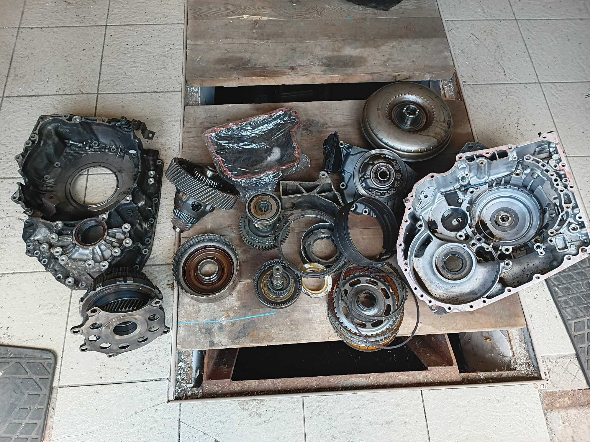 Коробка  передач АКПП Volvo XC 90 2.4 D5 разобранная