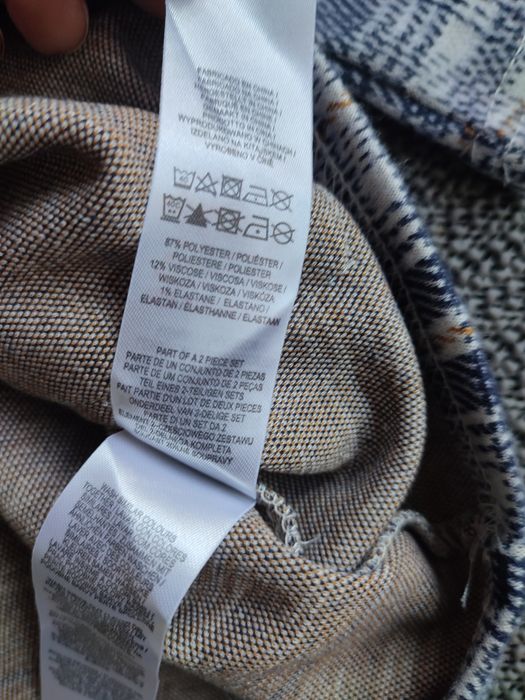 Komplet ciepłej sukienki, rajstop na 1,5-2 lata