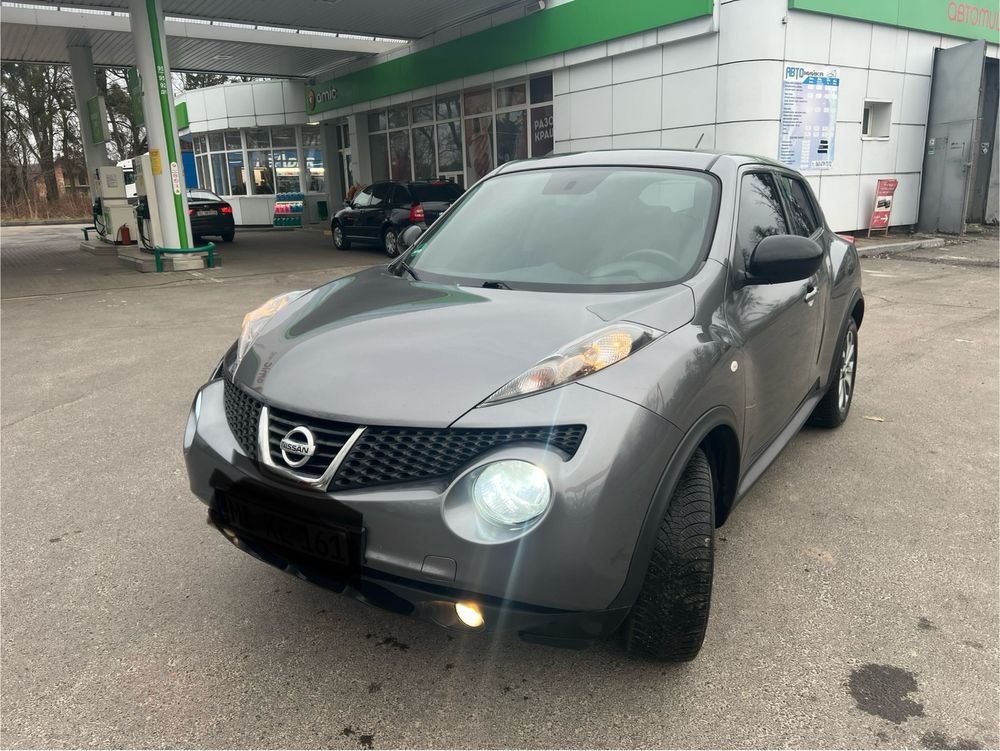 Продам Nissan Juke 2014 р 1.6 бензин