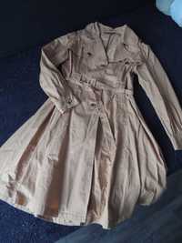 beżowy jasno brązowy rozkloszowany płaszcz prochowiecz trencz L/XL