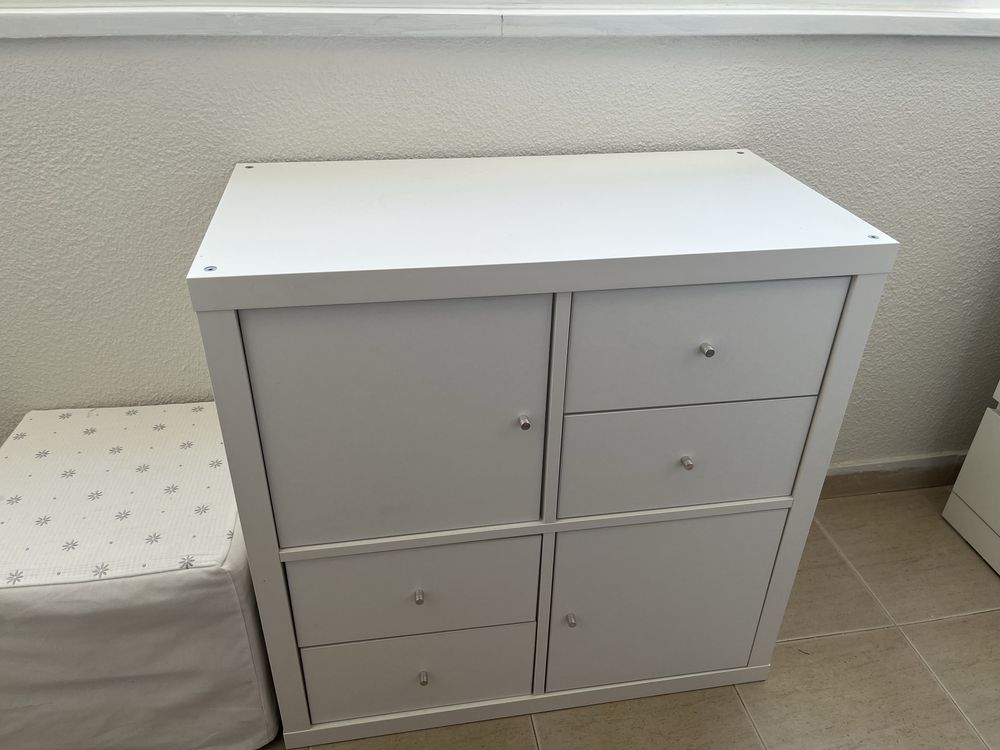 Modulo KALLAX com gavetas e portas
