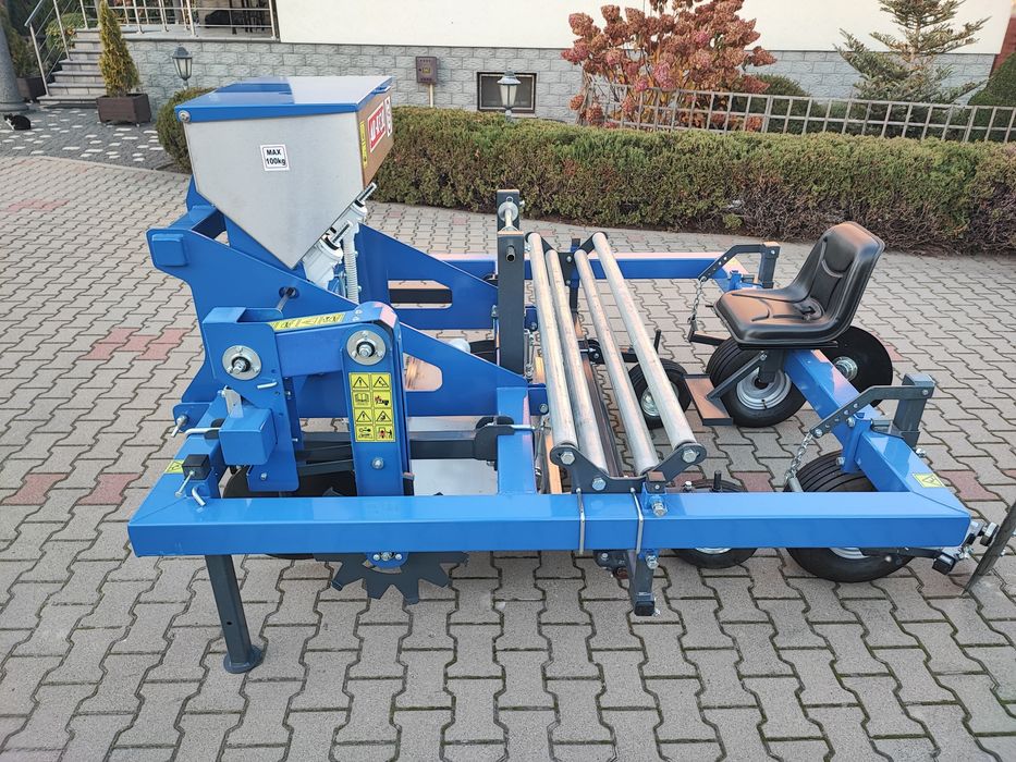 Formownica do zagonów, rozkładania folii, taśmy AFR200