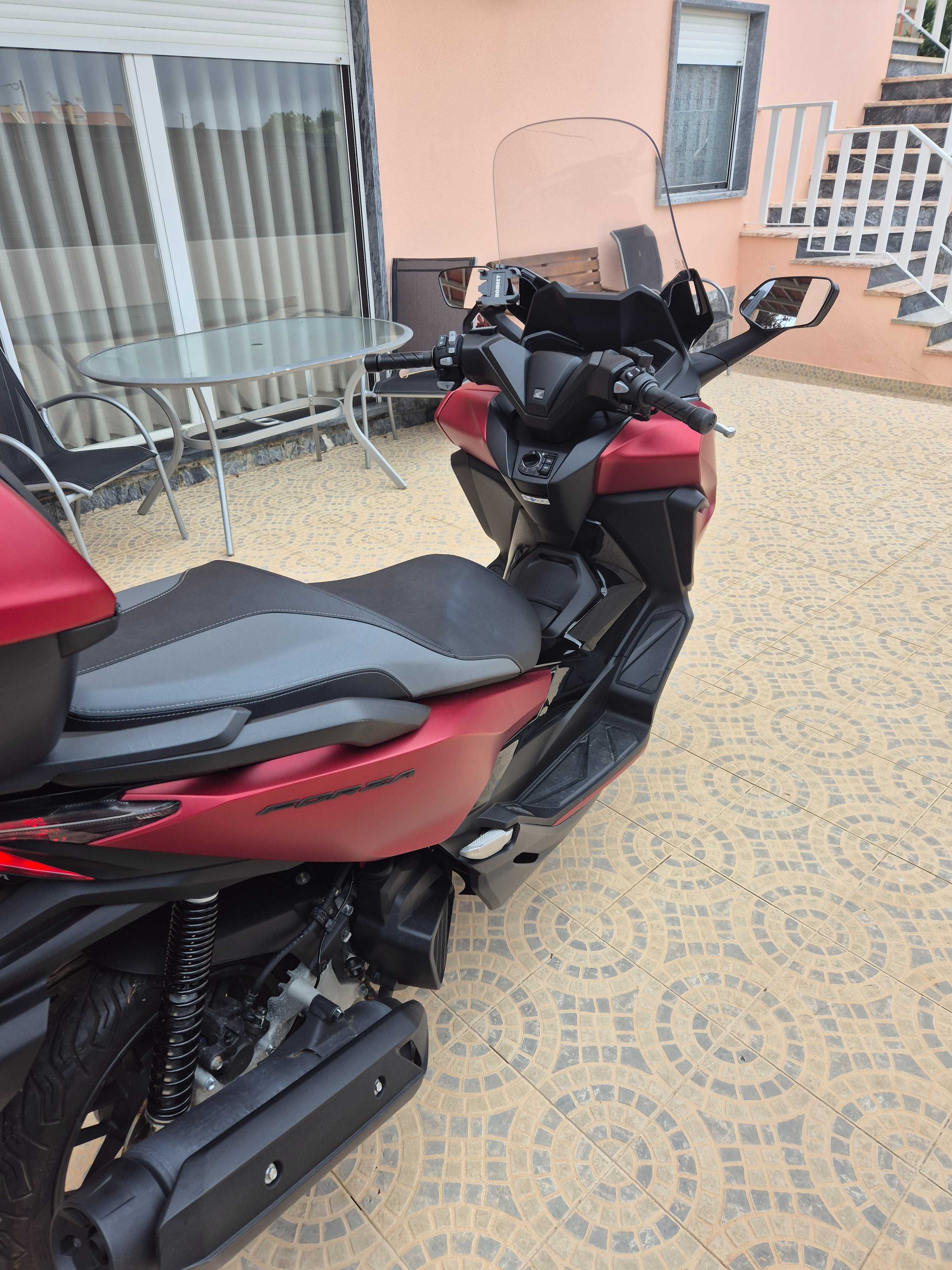 Vendo Honda Forza 125
