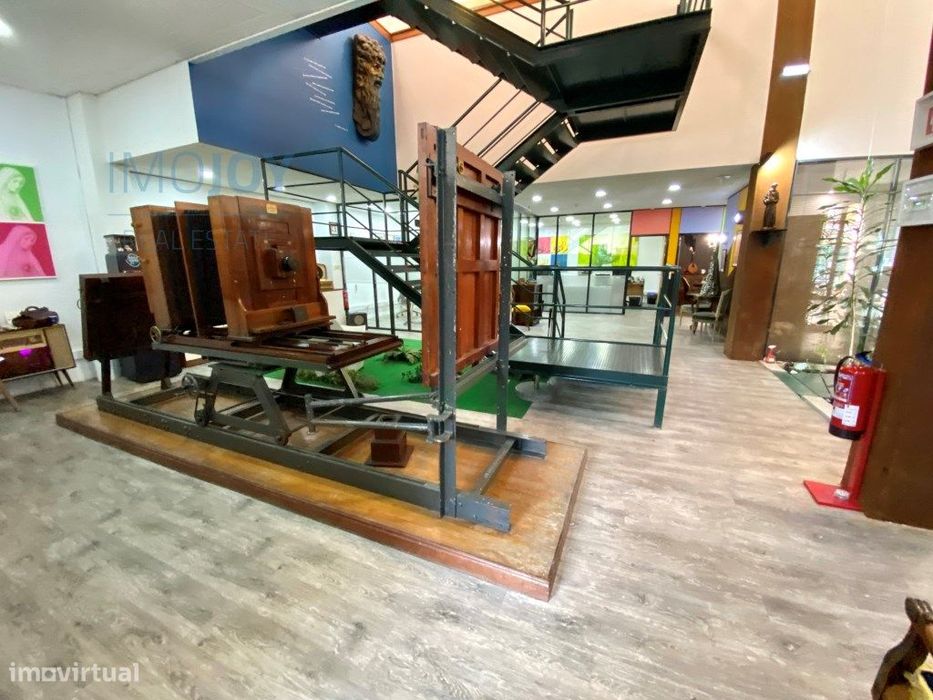 Fantástico Armazém no Centro de Lisboa