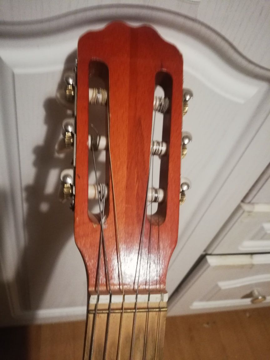 Gitara 6 strun akustyczna