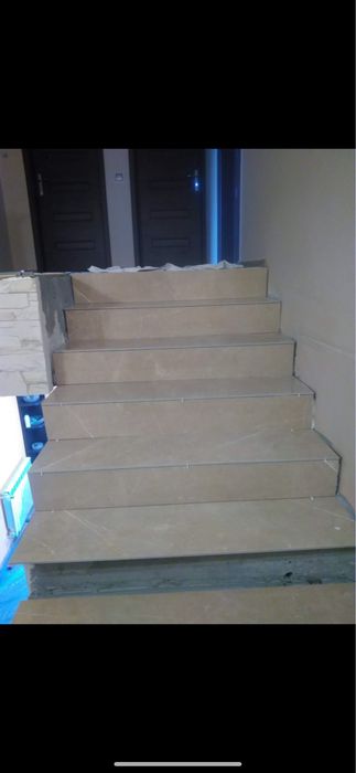 Tynki maszynowe płytki sufity podwieszane szpachlowanie murowanie