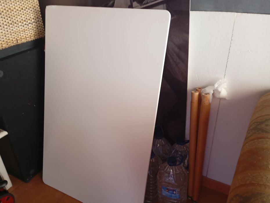 Vendo Mesa Marca Kasa