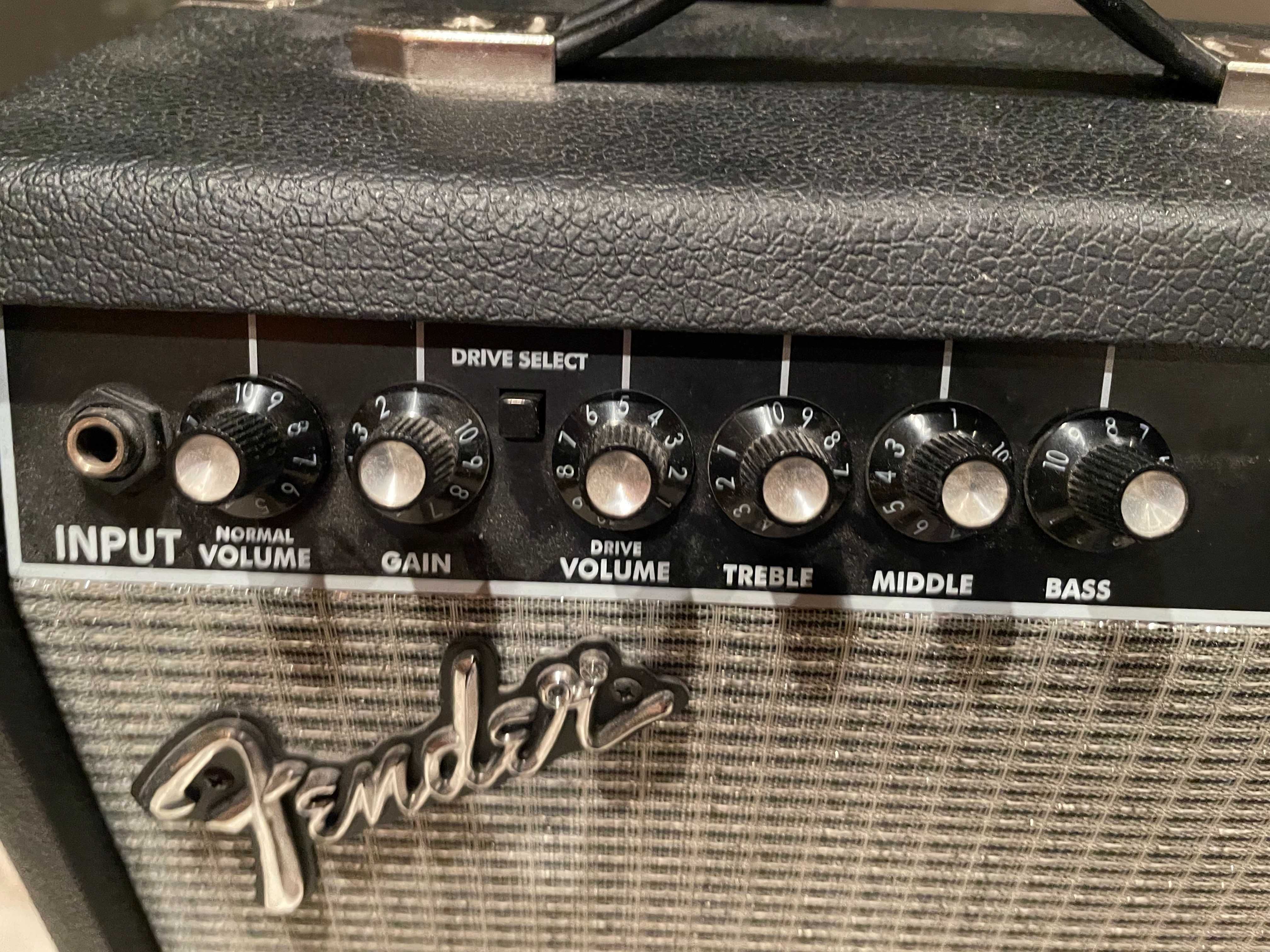 Fender Frontman 15G wzmacniacz piecyk