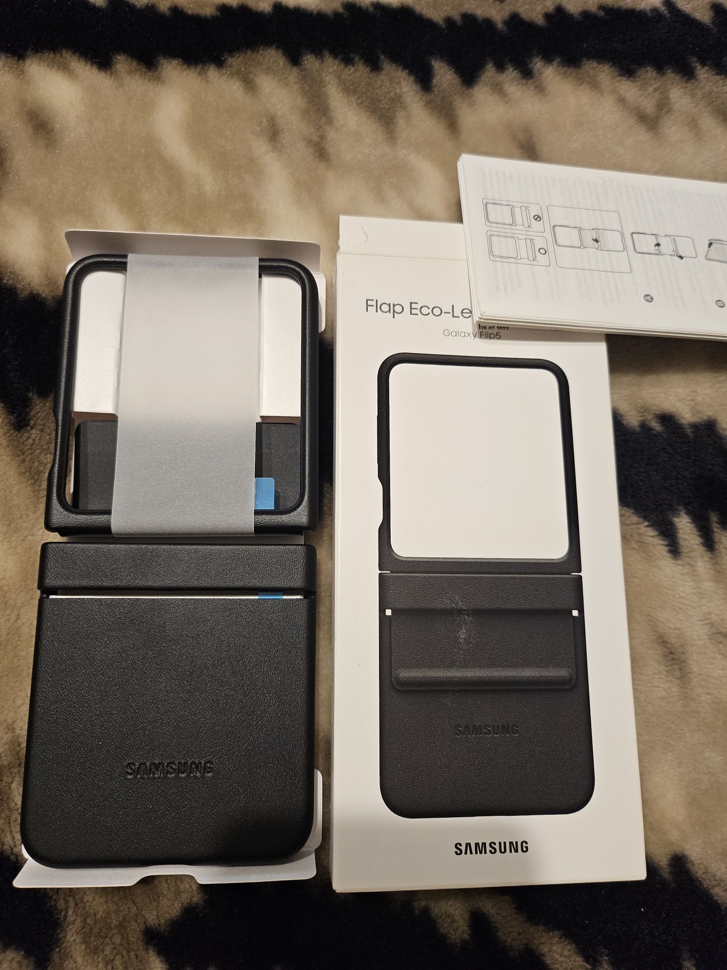 Чохол бампер Samsung Galaxy Flip 5 новий