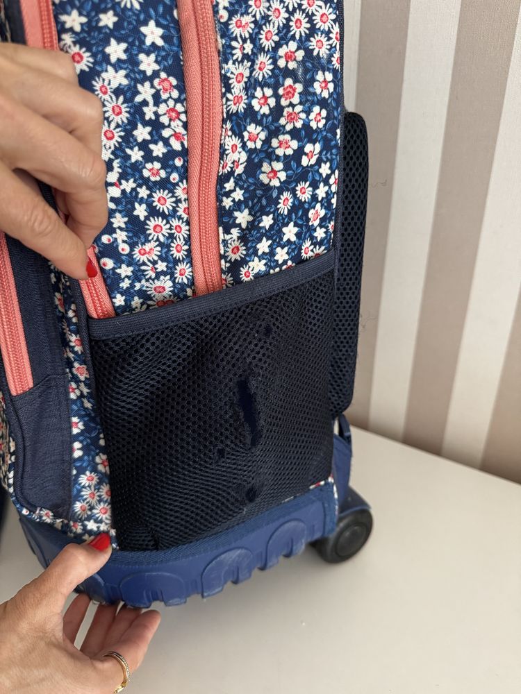 Mochila com Estojo (Conjunto)