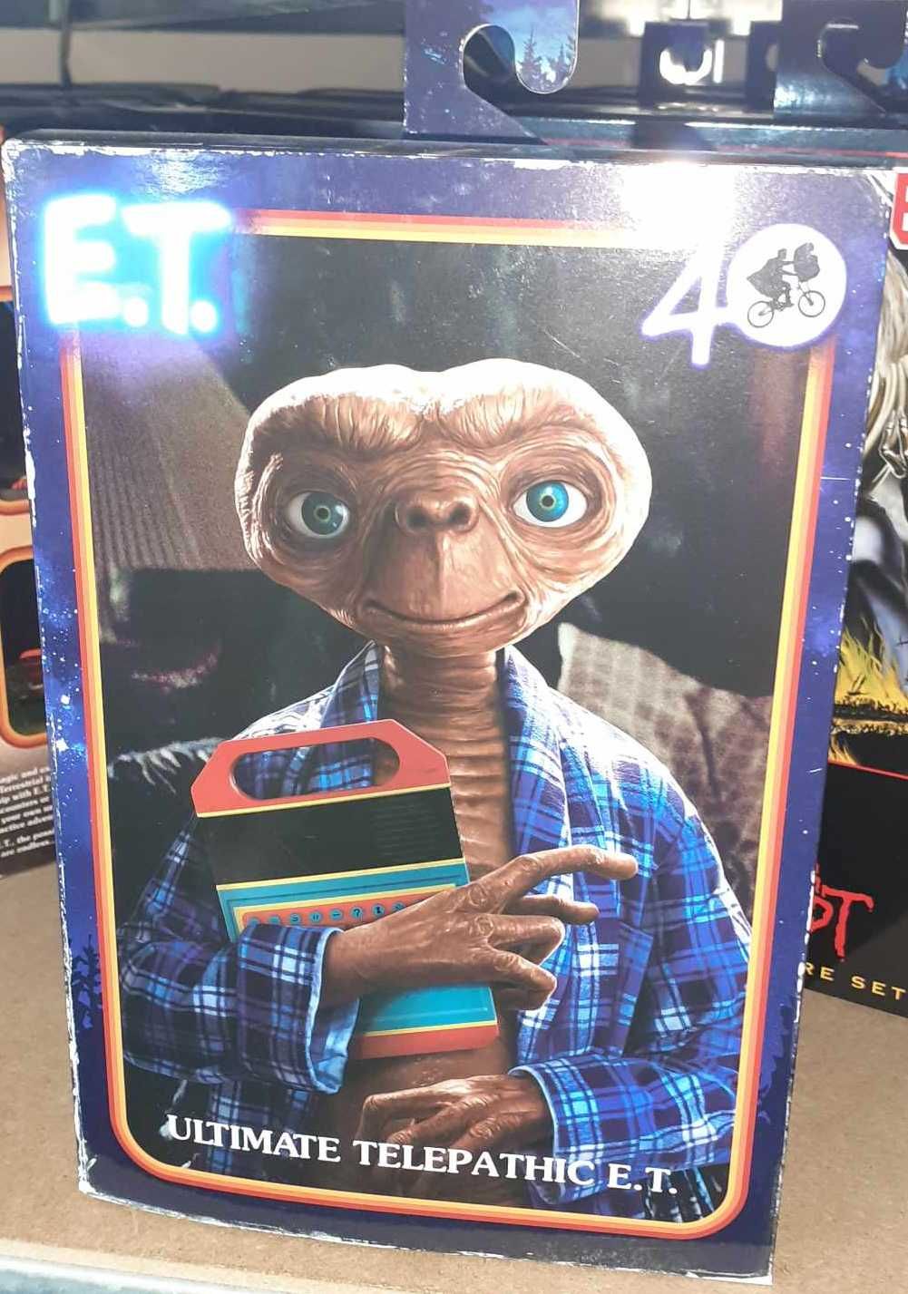 E.T. Ultimate Telepathic figurka 12 cm NECA z okazji 40-lecia filmu