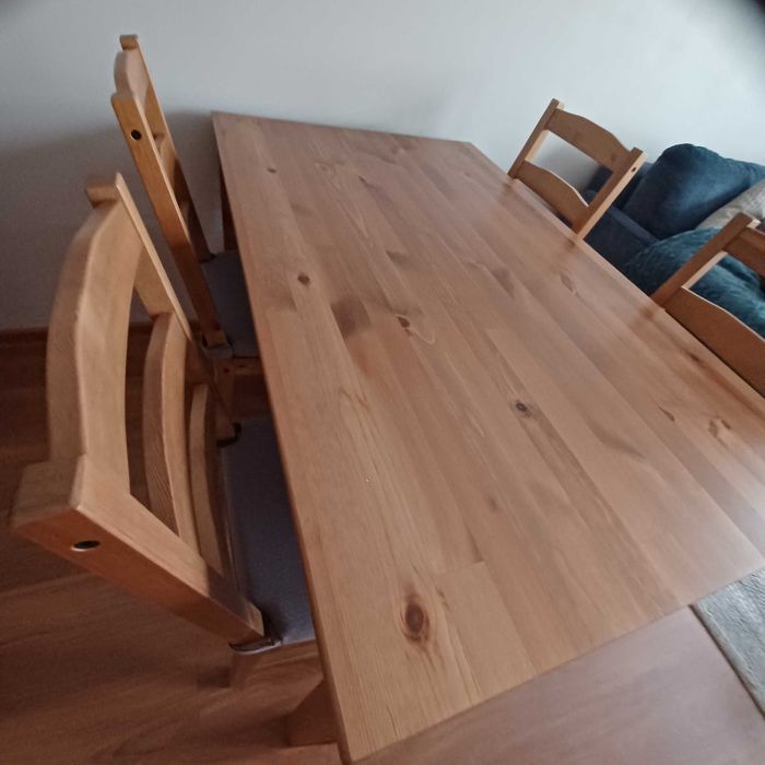 Stol z krzeslami Ikea