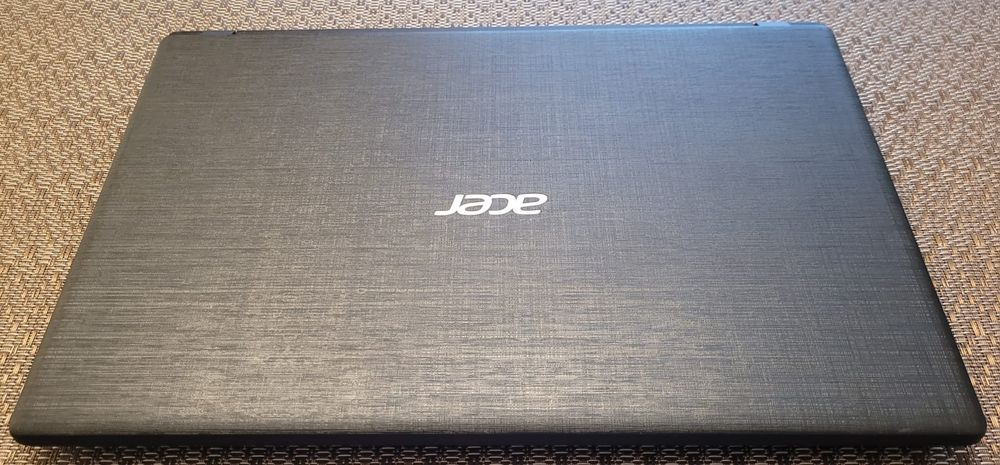 Laptop Acer Aspire A315