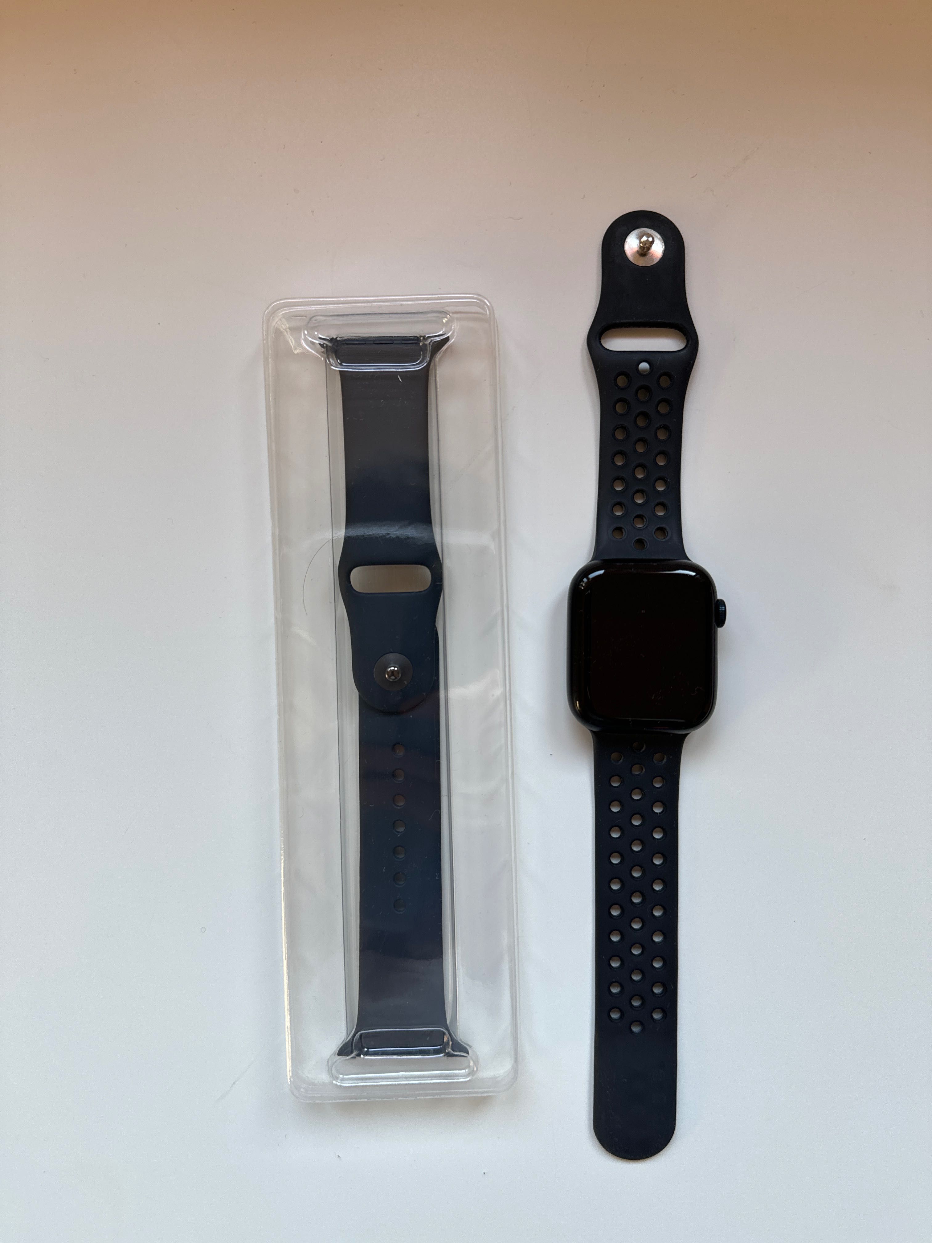 Apple Watch S9 45mm - Como novo