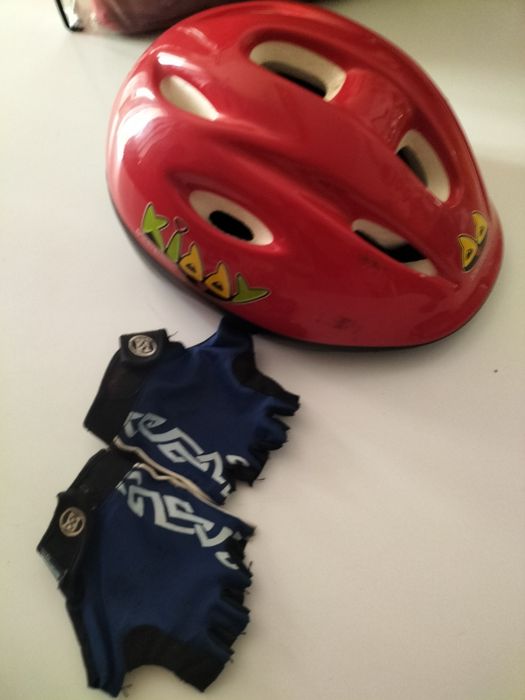 Capacete criança+ luvas de ciclismo