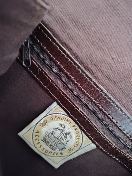 Skórzaną torebkę na ramię sprzedam