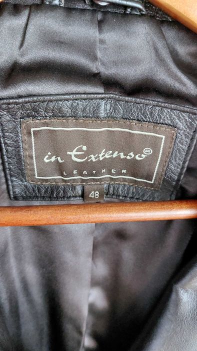 Casaco Comprido em Couro com Gola Amovível- In Extenso
