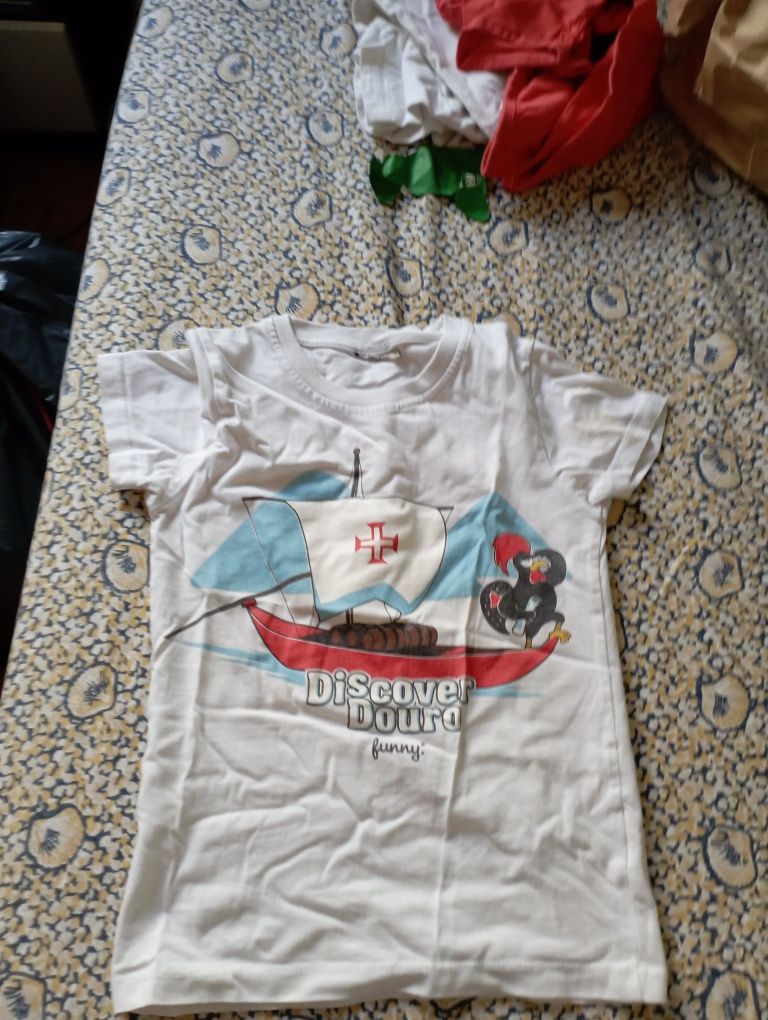 T- shirt criança
