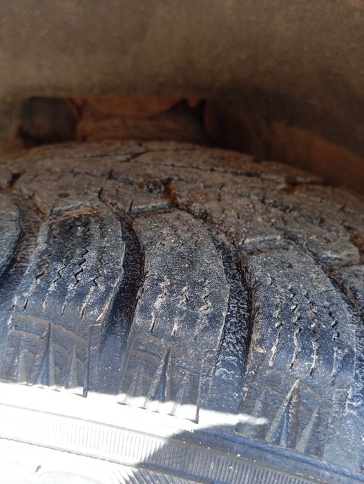 Продам ауді А6 ц4 в нормальному стані.