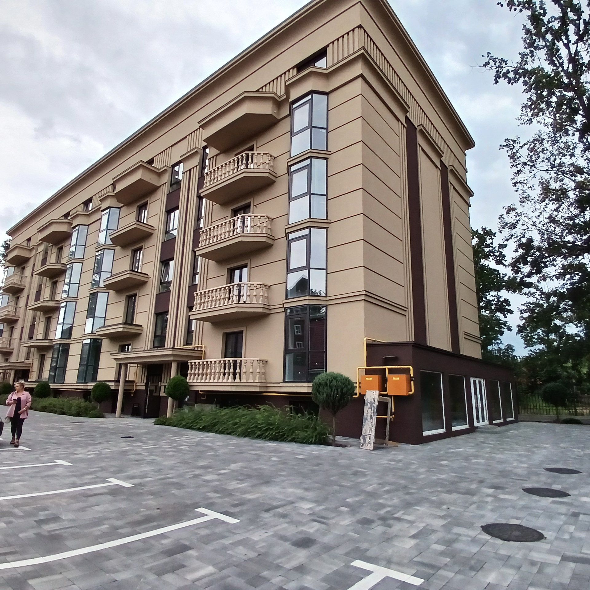 Дуже зручна та світла, якісна евро 2к Ірпінь