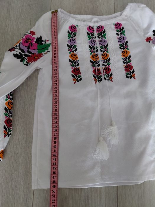 Вишиванка на дівчинку