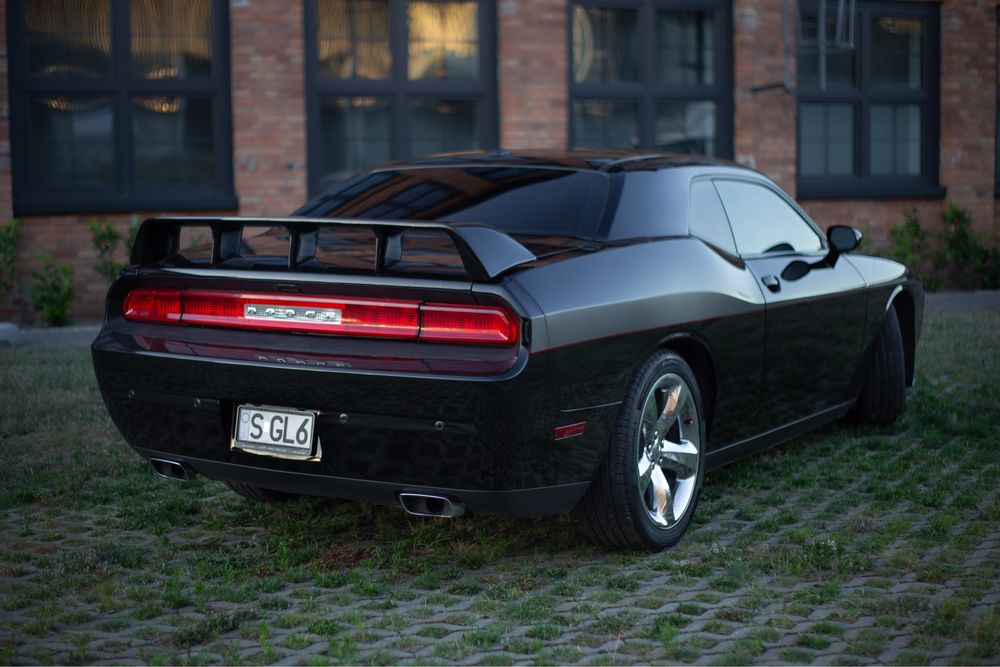 Dodge Challenger RT 5.7 hemi manual !