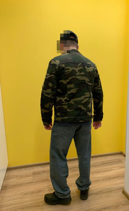 Куртка ZARA з підкладкою у кольорі Мілітарі