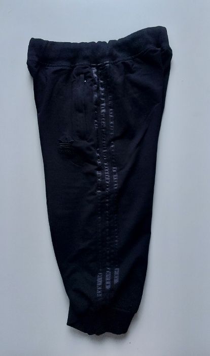 dres adidas czarny