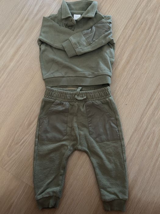 Костюм зеленоно кольору для хлопчика