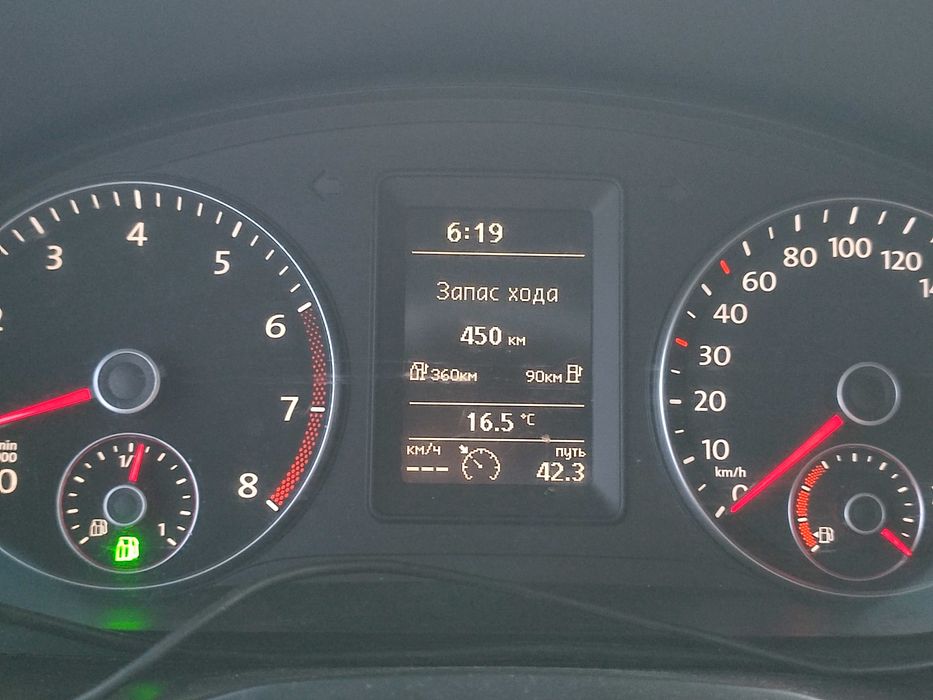 Volkswagen Caddy 2016 5-містний