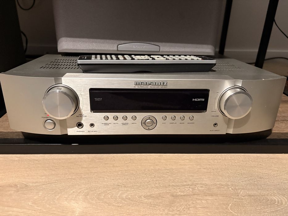 Amplituner Marantz 1501