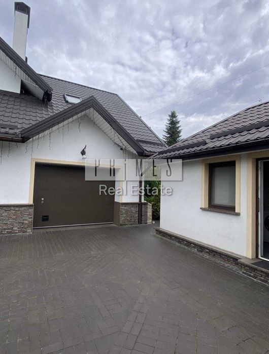 Оренда стильного та сучасного 2-поверхового будинку в Іванковичах