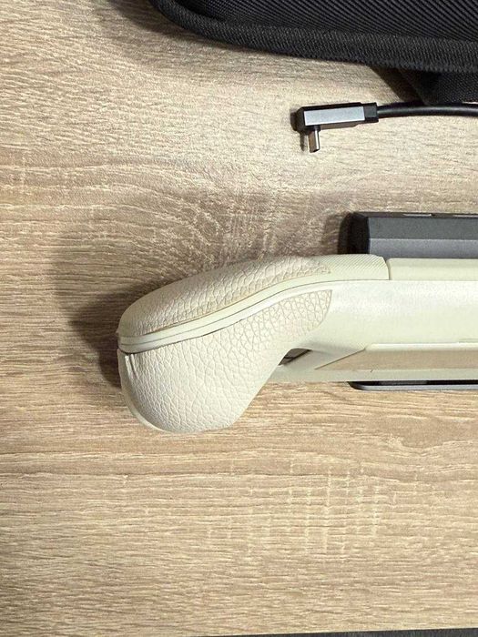 Steam deck OLED 512GB+256 SSD (stan bdb) + słuchawki bt + dock stacja