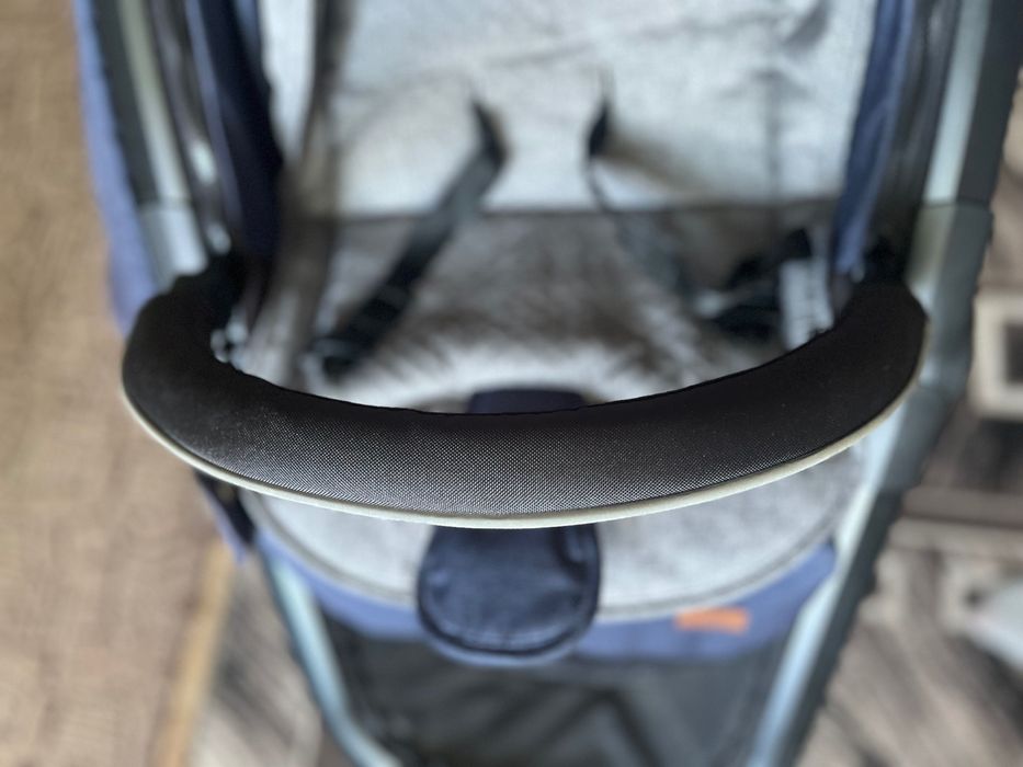 Коляска babyzz b100, в гарному стані, з 6ти місяців, дуже зручна