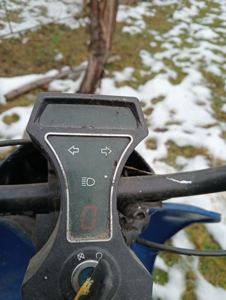 Квадроцикл 4х4 повний