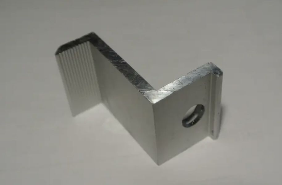 Продажа монтажных профилей и комплектующих