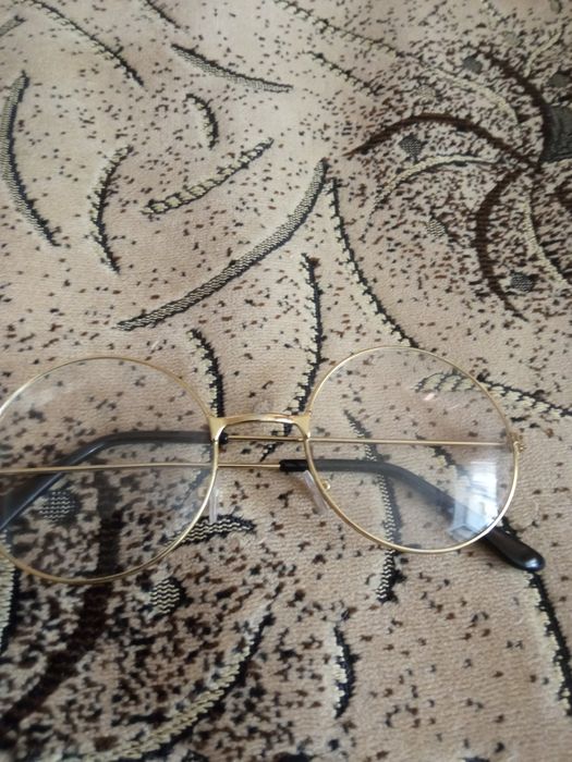 Продам цікаві очки.