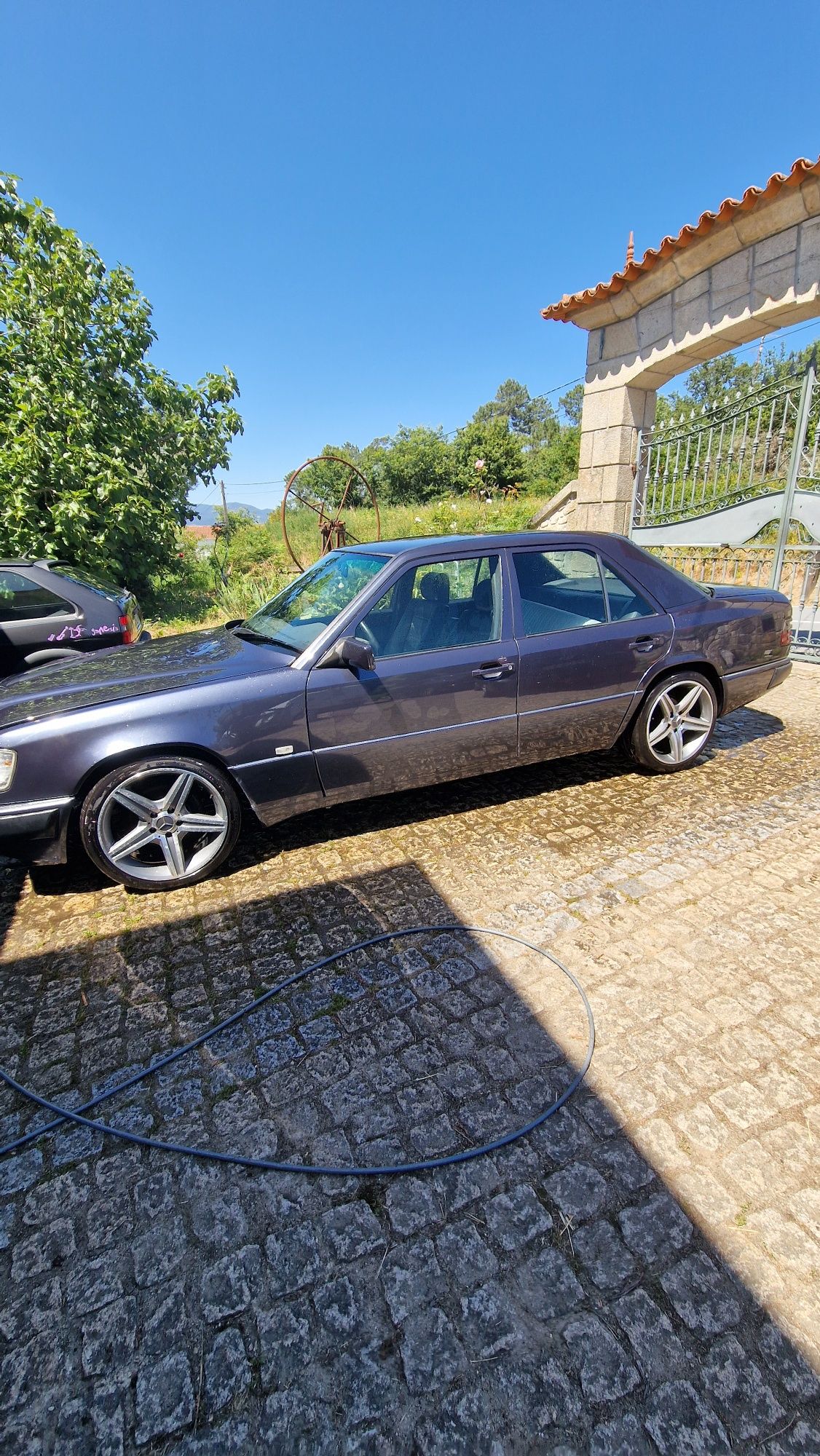 Mercedes W124 300 TD
