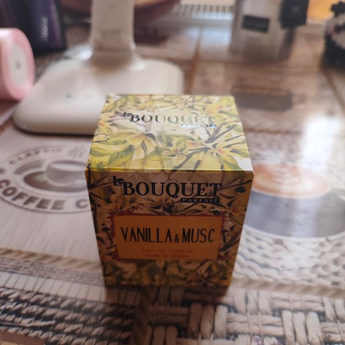 Духи з запахом ванілі ( VANILLA )